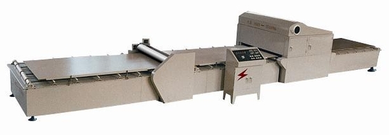 Máquina de moldagem a vácuo multifuncional com tecnologia de pressão negativa / positiva a vácuo