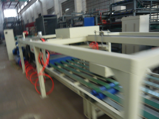Máquinas de fabricação de portas de fibra de cimento com tecnologia de extrusão de rolos duplos