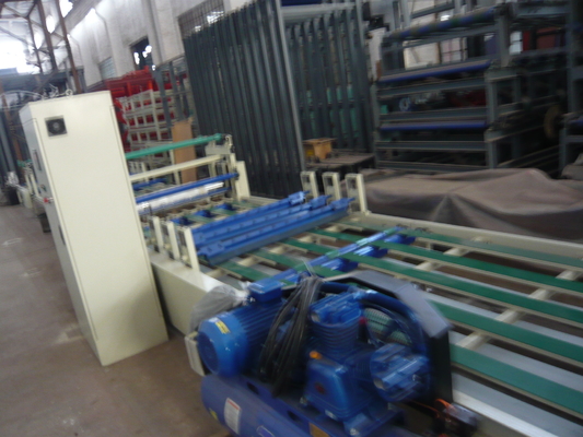 Máquinas de fabricação de portas de aço de textura energética eficiente 1,5 * 18 m