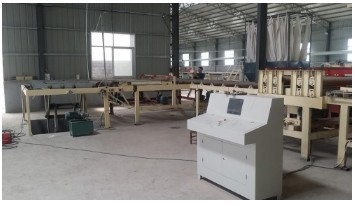 Linha de produção de placas de gesso durável / máquina de fabricação para 600-2000mm largura do produto de saída e 600-2000 peças de produtividade