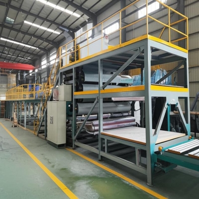 1200 mm Largura do painel Linha de produção de painel de fibra de cimento com absorção de água≤10% Alta densidade do painel 1,2-1,6 g/cm3