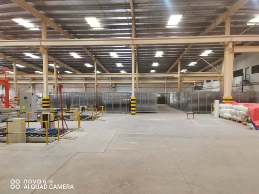 Linha de produção automática de placas de MgO Teor de humidade ≤ 10% Resistência à compressão ≥ 5,0 MPa